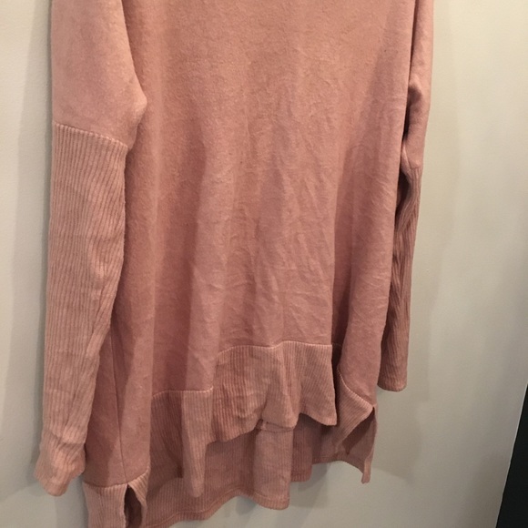 🛍️3 for $50 Pink Rose LightV-neck Sweater - Picture 3 of 4
